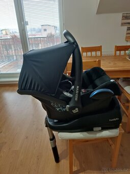 Autosedačka MaxiCosi Cabrio Fix a Isofix Family Fix - 6