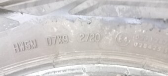 Continental 215/60/16 95V - 6