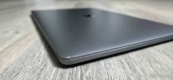 Macbook Pro 15.4" TB/I7 2.6GHZ/16GB RAM/512GB SSD - 6