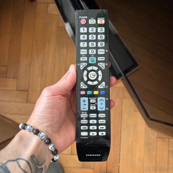 Prodám TV Samsung (100 cm) - 6