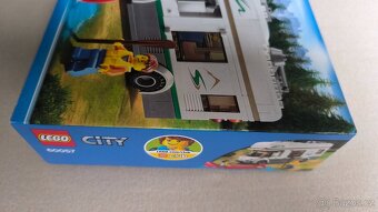 LEGO CITY 60057 Karavan - Obytná dodávka - 6