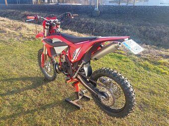 Enduro moto Beta 200 - 6