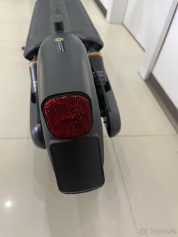 Elektrická koloběžka Ninebot KickScooter MAX G2 E by Segway - 6