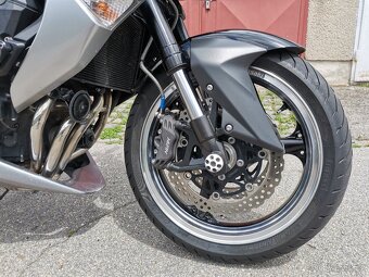 Kawasaki Z1000 - 6