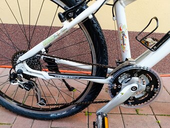 Dámské Kolo KTM Baggy Sue - ALu rám 14,5" - DEORE XT - 6