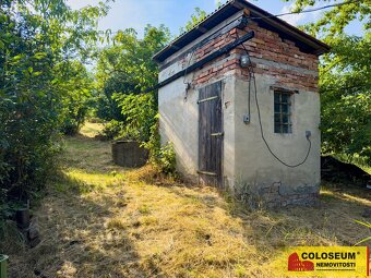 Moravský Krumlov, zahrada 1.800 m2, studna, elektřina - poz - 6