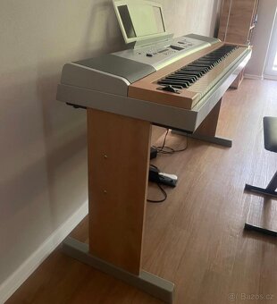 Digitální piano YAMAHA DGX-620 - 6