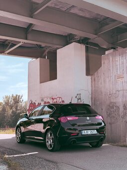 Alfa Romeo Giulietta QV manuál - 6