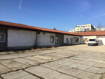 Pronájem skladovacího prostoru 175 m2, ulice Kamýcká, Praha - 6