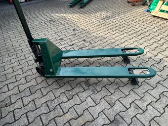 Prodám paletový vozík cena 4700,-Kč. - 6