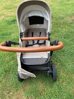 Kombinovaný kočárek a autosedačka se základnou - 6