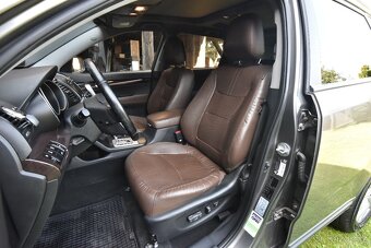 Kia Sorento 2.2 CRDI 145kw automat 4x4 7míst 2012 - 6