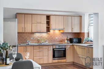 Prodej bytu 2+kk 60 m² s předzahrádkou, Turnov, ev.č. 06797 - 6