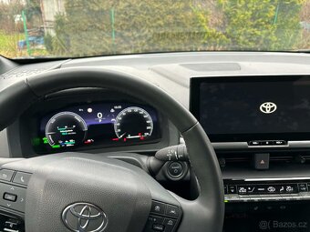 Toyota CH-R 2.0 plugin hybrid - 6
