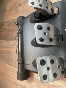 Volant Logitech G29 + pedály + řadící páka + stojan - 6