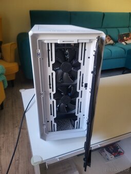 Fractal Meshify // ryzen 5600x // RX6800 - 6