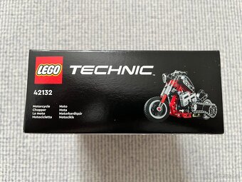 LEGO Technic 42132 Motorka - 6