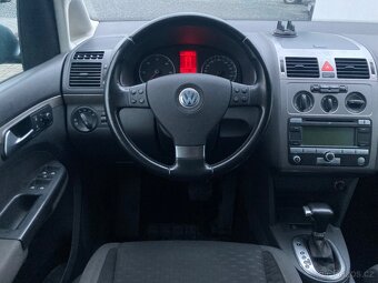 Volkswagen Touran, 2,0 TDi, automat DSG, vyhř.sedadla - 6