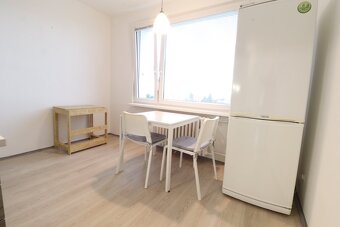 Byt 2+1 s lodžií, 66 m², Hradec Králové – ul. Fričova. - 6