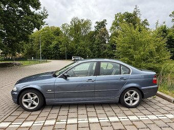 BMW 320 i - 6