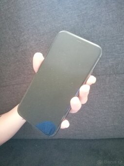 iPhone 11 64 GB - 6