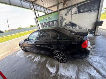 Bmw E90 320i - 6