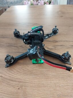 fpv dron analog elrs 4s - 6