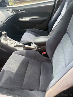 Honda Civic 8g 2.2 Cdti 103kw 2008 najeto 269tiskm poctivých - 6