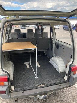 Volkswagen Transporter T4, 2.5L benzín - 6