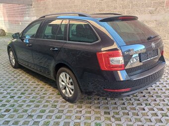 Octavia 3 Face 2.0 tdi 110kW 143 tkm Style - 6