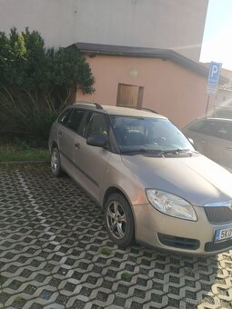 Škoda Fabia 2 - 6