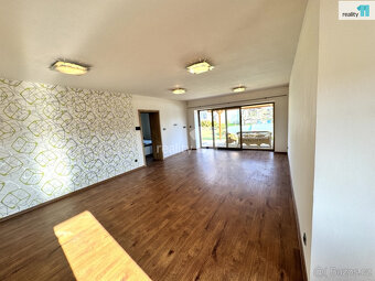 Pronájem domu 4+kk, 170 m2, po rekonstrukci, terasa, krásná - 6