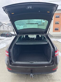 Škoda Superb Combi 2.0 - 6