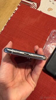 IPhone XS 64GB stříbrný, top stav - 6