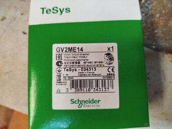 Spouštěč motoru se skříňkou - 6