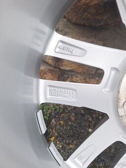 4 ks zimní Bridgestone 205 50 17 - 6