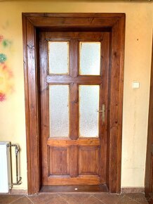 Dřevěné dveře z masivu dub a sklo kovové kliky - 6