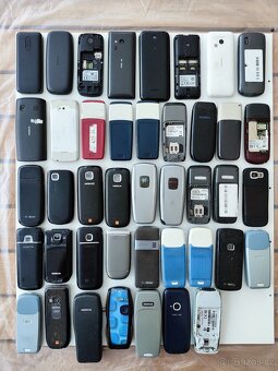 Prodám sadu mobilů Nokia - 6