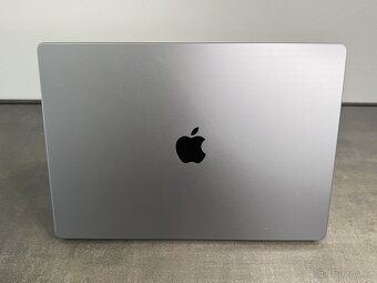 MacBook Pro 16'' 2021 / M1 Pro / 16GB / 512GB SSD - DPH - 6