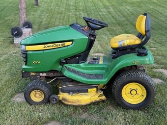 John Deere X 304 - 6