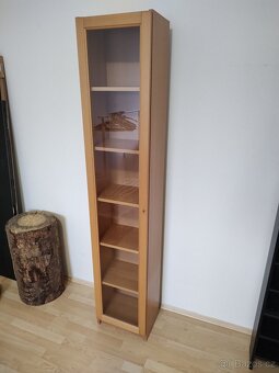 KNIHOVNA OBÝVÁK IKEA 6 POLIC - PC. 7.490,- - 6