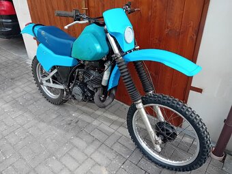 Yamaha IT 250 - 6