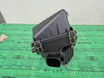 vzduchový filtr kompletní Škoda Felicia 1.3mpi 6U0129607B - 6