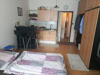 Exklusivní prodej - byt 1+kk Zlín U Trojáku 30m2 + sklep, se - 6