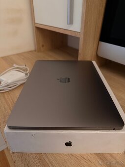 MacBook Pro 13" 2019, Touchbar - 6