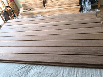 Prodám masivní ořechové obklady. - 6