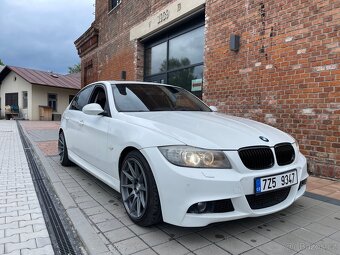 Bmw e90 335i - 6