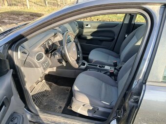 Ford Focus 1.6 benzín - 6