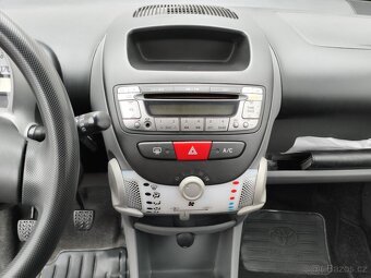 Toyota Aygo 1.0i , 50 kW benzín, 2010 - 6