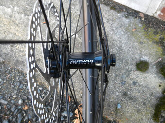NOVÁ zapletená kola AUTHOR 29" a pláště Vittoria a Schwalbe - 6